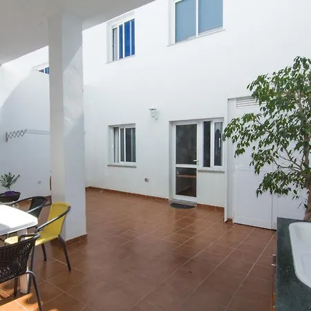 Live Malpais House